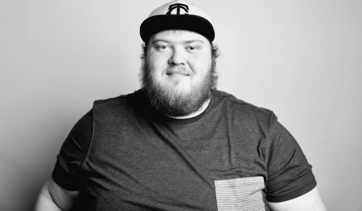 Get Acquainted with Daniel Lindahl: Music That Speaks to the Heart